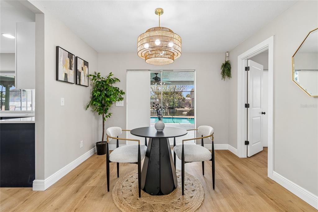 En Venta: $739,900 (4 camas, 2 baños, 1930 Pies cuadrados)