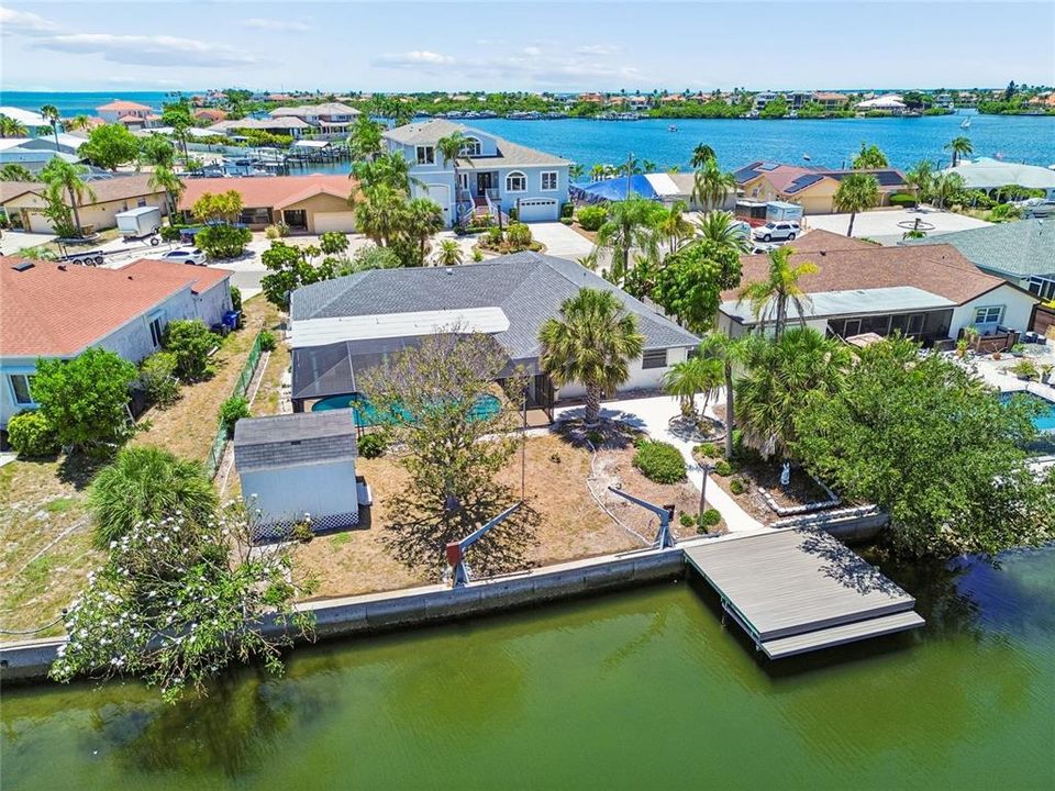 En Venta: $739,900 (4 camas, 2 baños, 1930 Pies cuadrados)