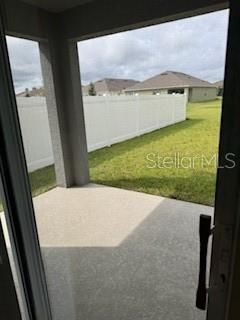На продажу: $418,000 (4 спален, 2 ванн, 1855 Квадратных фут)