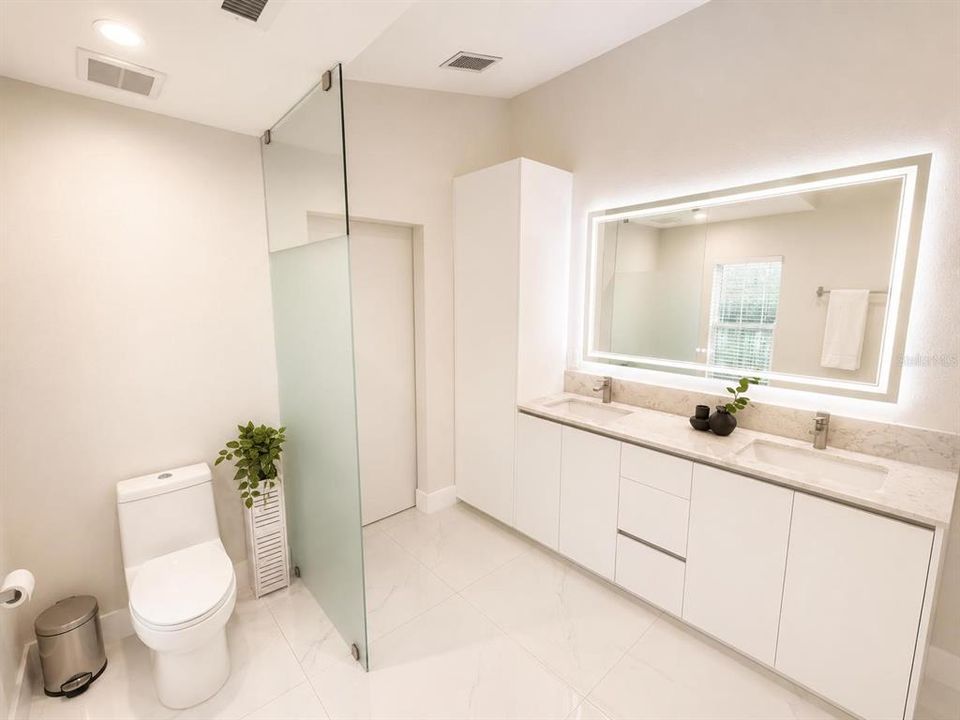 На продажу: $625,000 (4 спален, 3 ванн, 2321 Квадратных фут)