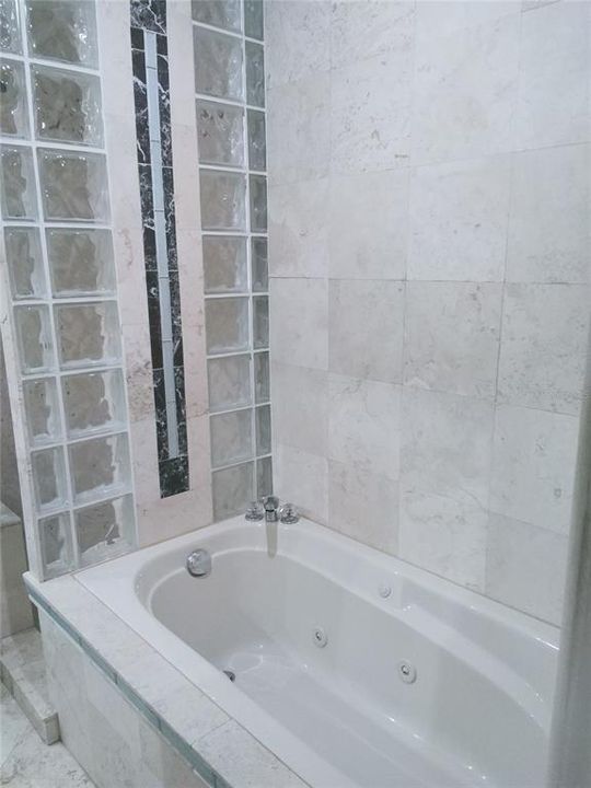 На продажу: $355,000 (2 спален, 2 ванн, 1352 Квадратных фут)