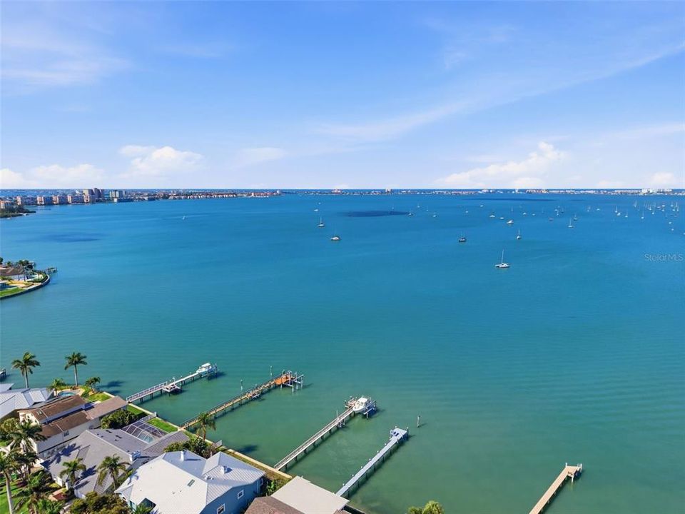 For Rent: $2,200 (2 beds, 2 baths, 1075 Square Feet)