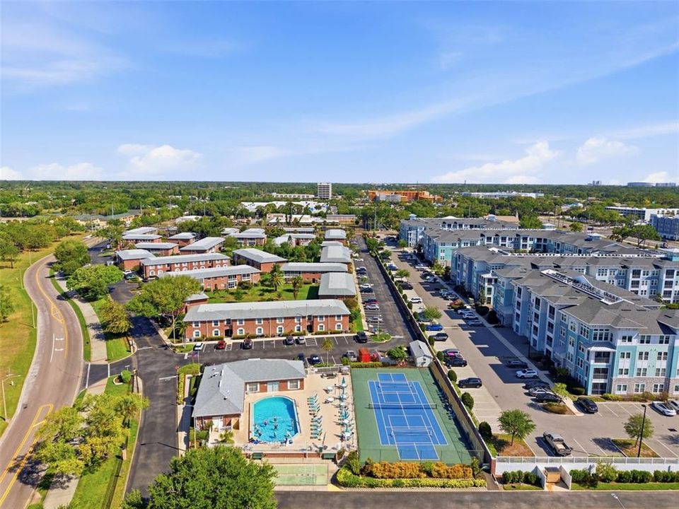For Rent: $2,200 (2 beds, 2 baths, 1075 Square Feet)