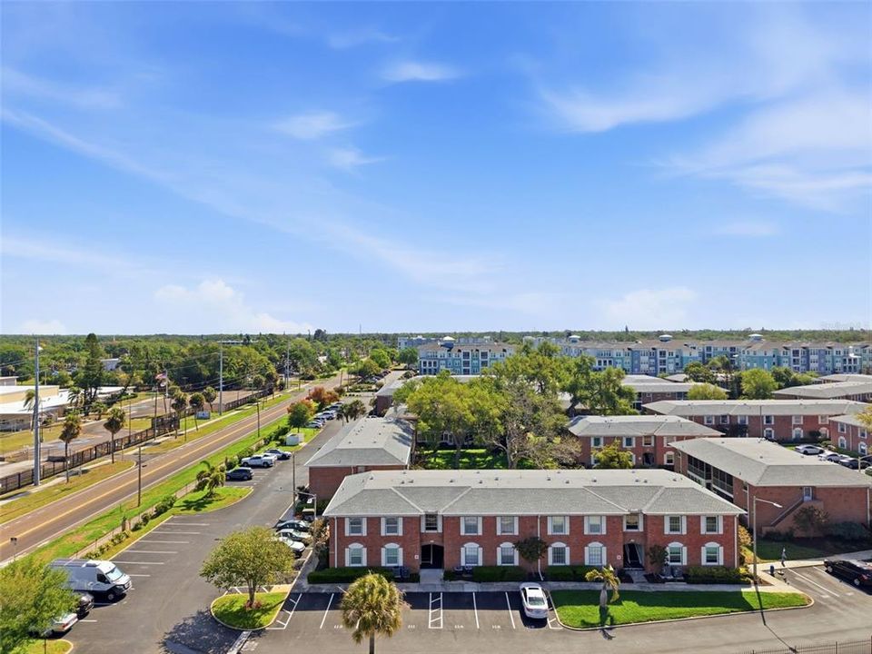 For Rent: $2,200 (2 beds, 2 baths, 1075 Square Feet)