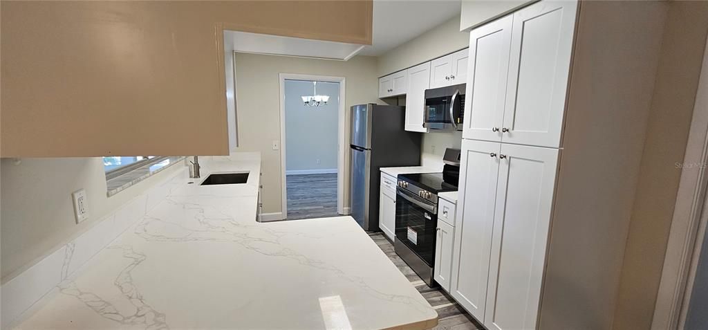В аренду: $3,497 (3 спален, 2 ванн, 2085 Квадратных фут)