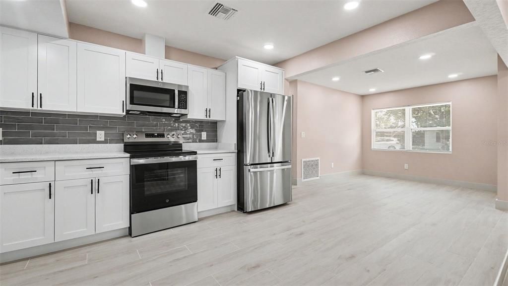 В аренду: $1,950 (3 спален, 2 ванн, 1528 Квадратных фут)