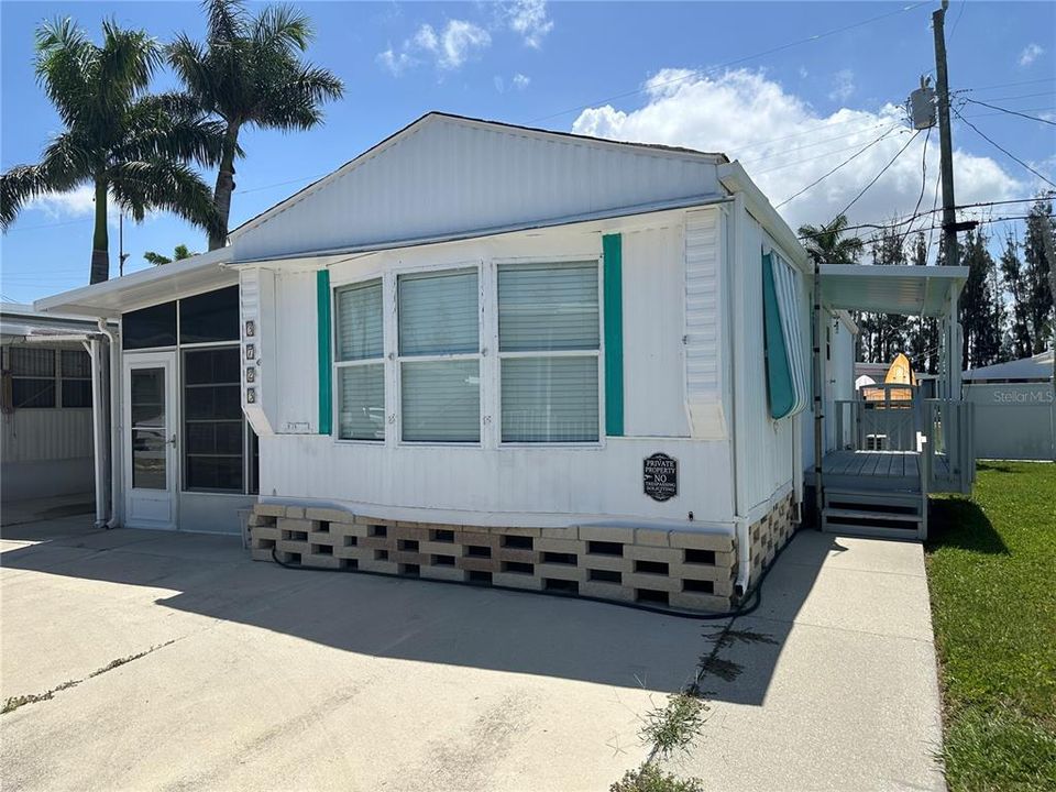 For Sale: $150,000 (2 beds, 1 baths, 800 Square Feet)