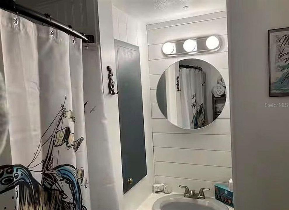 На продажу: $175,000 (2 спален, 1 ванн, 664 Квадратных фут)