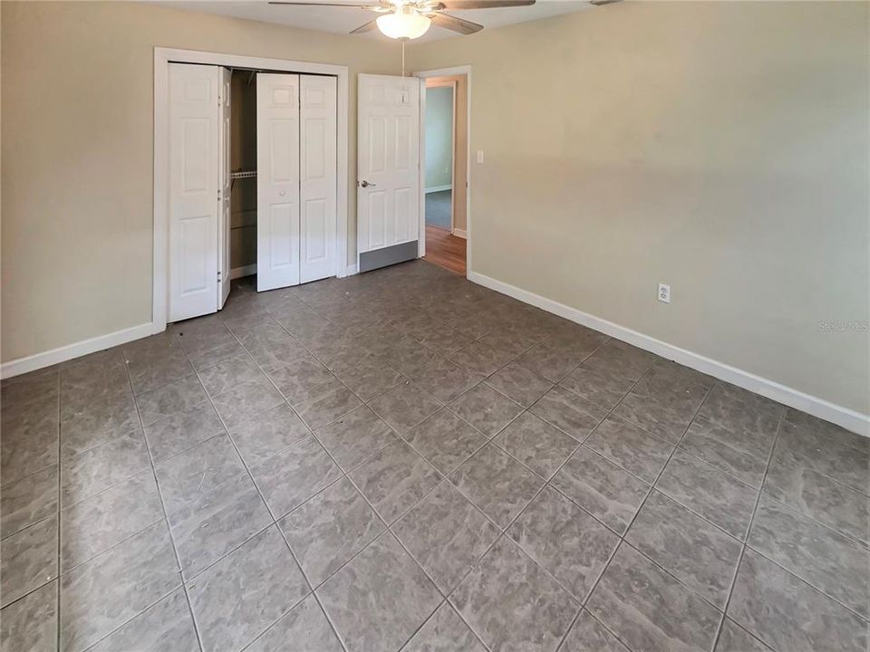 В аренду: $2,395 (3 спален, 1 ванн, 1300 Квадратных фут)