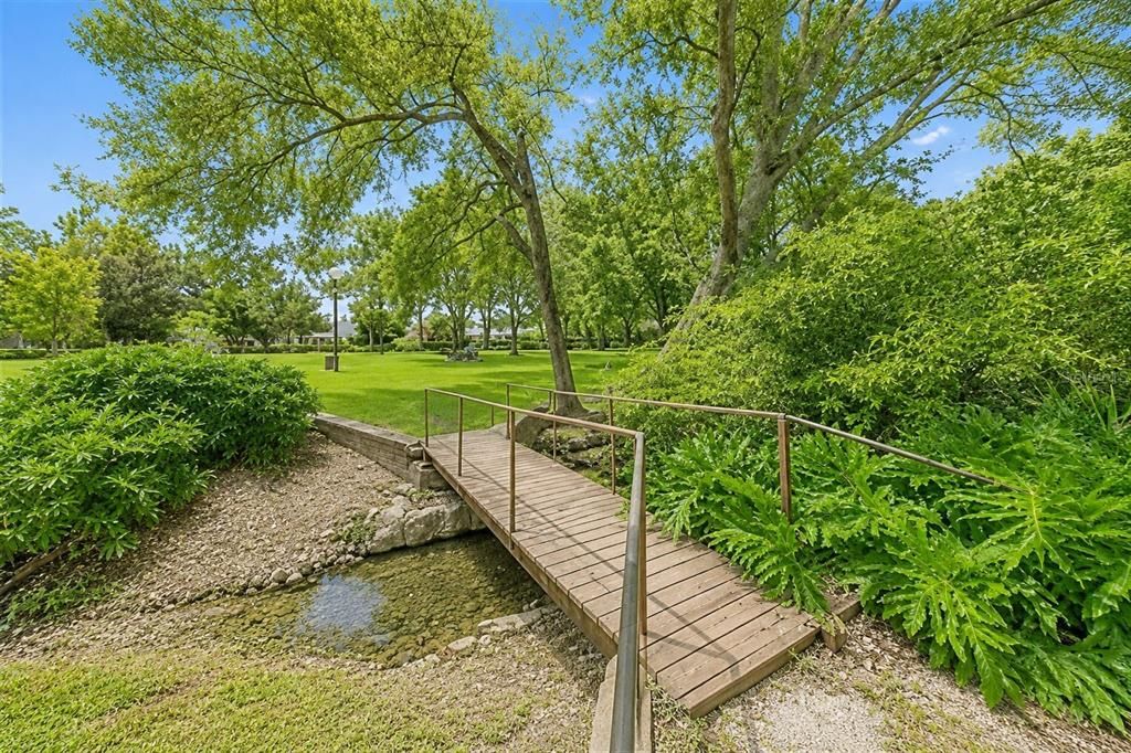 На продажу: $429,500 (2 спален, 2 ванн, 1045 Квадратных фут)