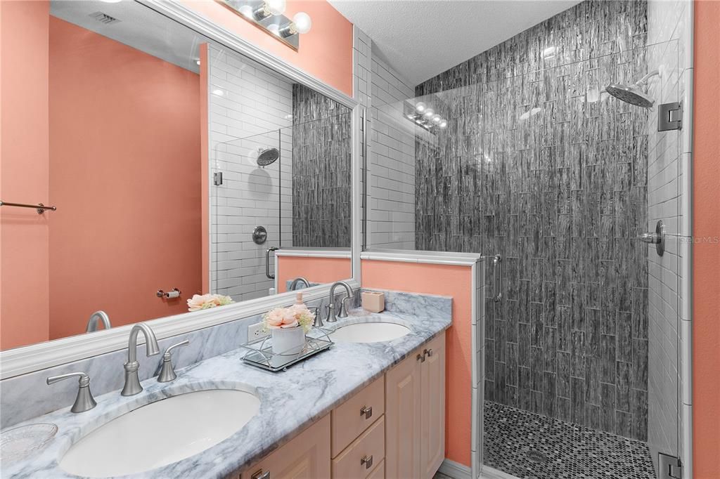 For Rent: $2,200 (2 beds, 2 baths, 1210 Square Feet)