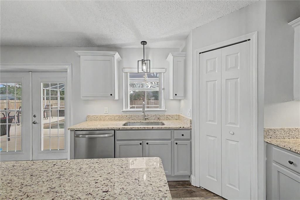 For Sale: $399,000 (4 beds, 2 baths, 2356 Square Feet)