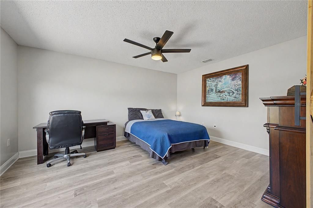 For Sale: $399,000 (4 beds, 2 baths, 2356 Square Feet)