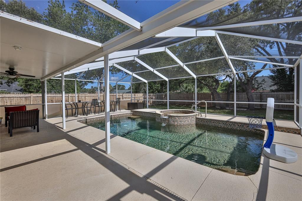 For Sale: $399,000 (4 beds, 2 baths, 2356 Square Feet)
