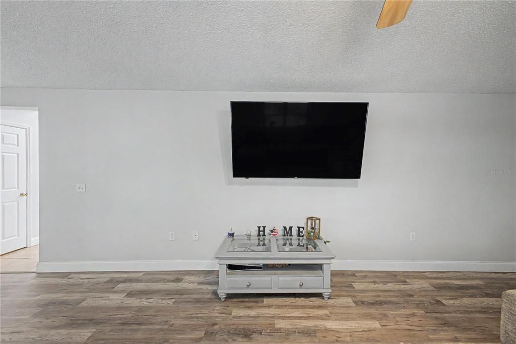 For Sale: $399,000 (4 beds, 2 baths, 2356 Square Feet)