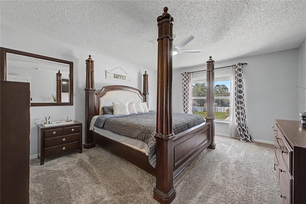For Sale: $399,000 (4 beds, 2 baths, 2356 Square Feet)
