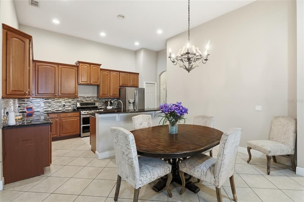 For Sale: $725,000 (5 beds, 4 baths, 3435 Square Feet)