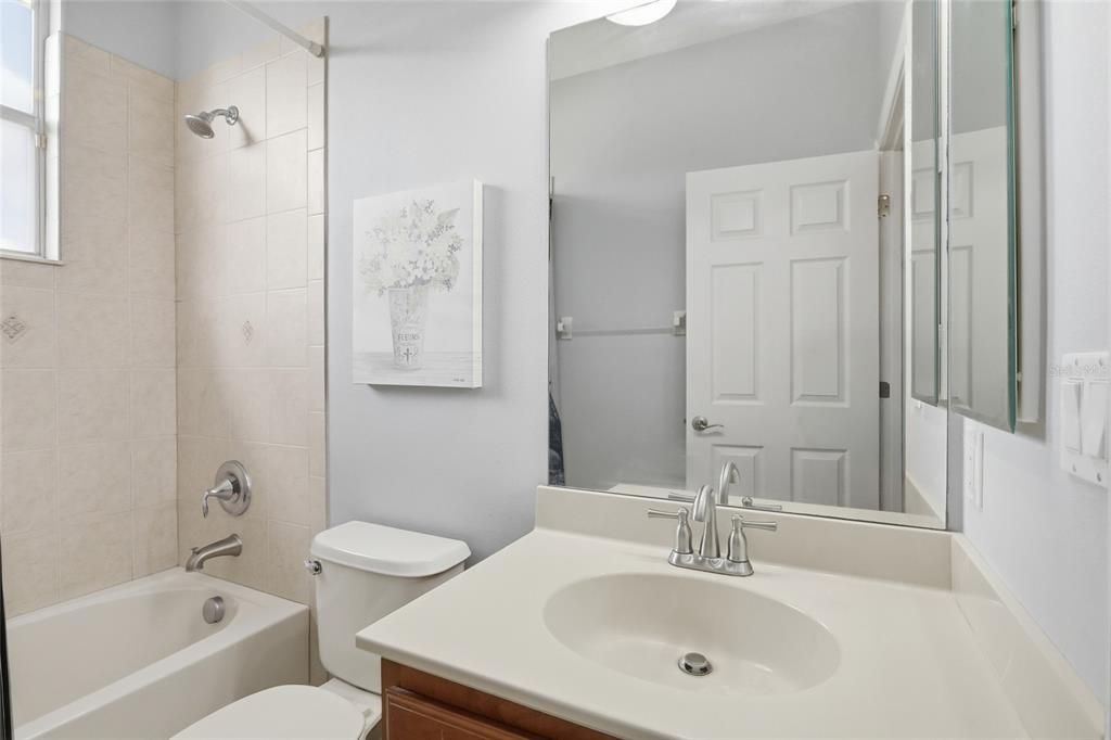 For Sale: $725,000 (5 beds, 4 baths, 3435 Square Feet)