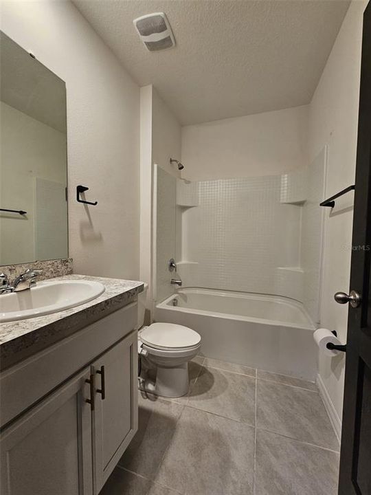 В аренду: $2,400 (3 спален, 2 ванн, 1754 Квадратных фут)
