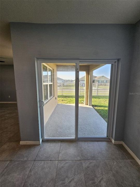 В аренду: $2,400 (3 спален, 2 ванн, 1754 Квадратных фут)