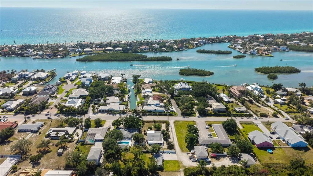 На продажу: $619,000 (3 спален, 2 ванн, 1205 Квадратных фут)