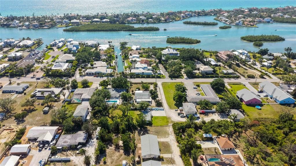 На продажу: $619,000 (3 спален, 2 ванн, 1205 Квадратных фут)