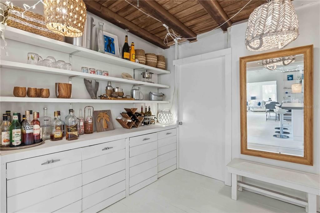 На продажу: $619,000 (3 спален, 2 ванн, 1205 Квадратных фут)