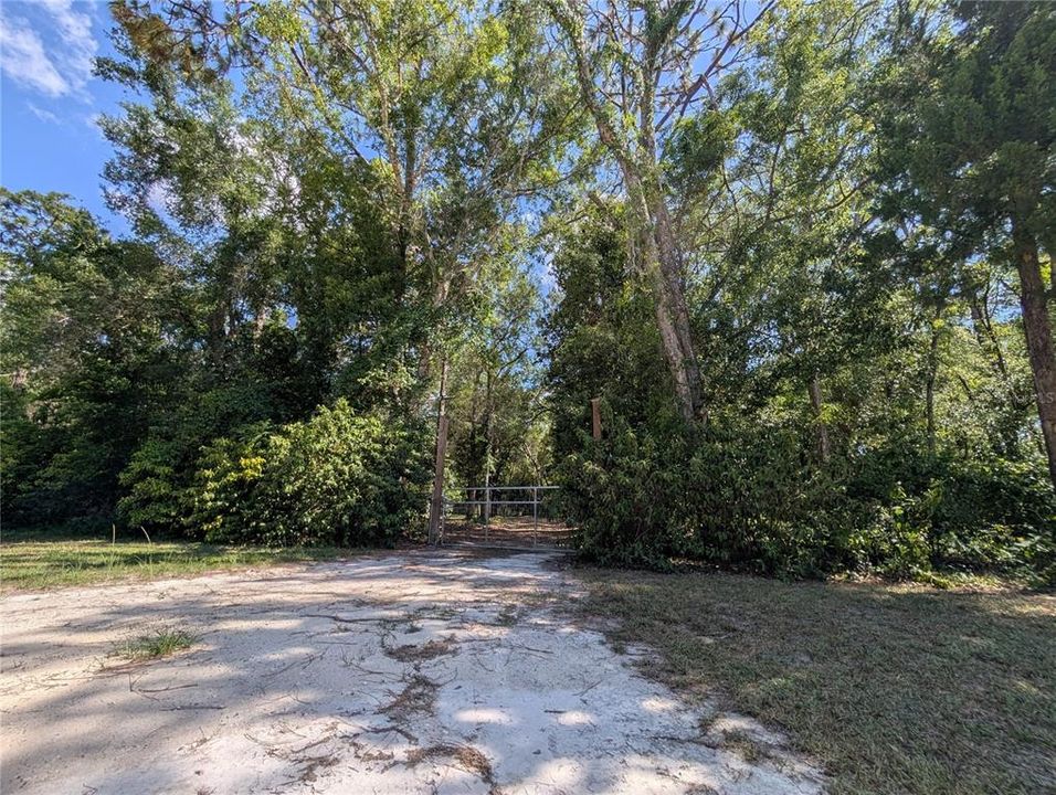 En Venta: $90,000 (0.58 acres)