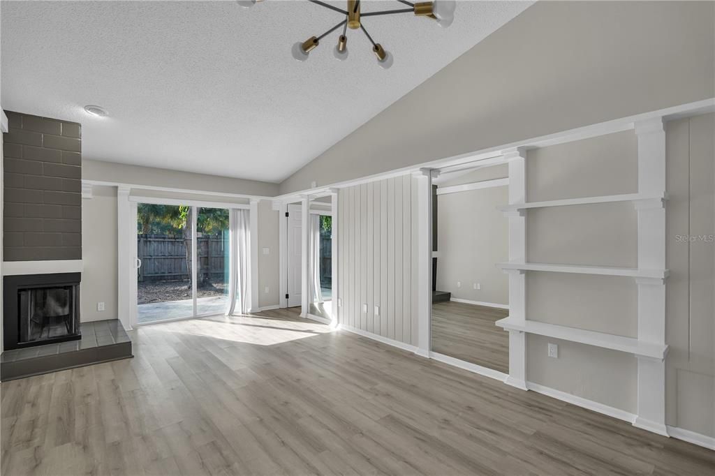 В аренду: $2,295 (2 спален, 2 ванн, 1068 Квадратных фут)