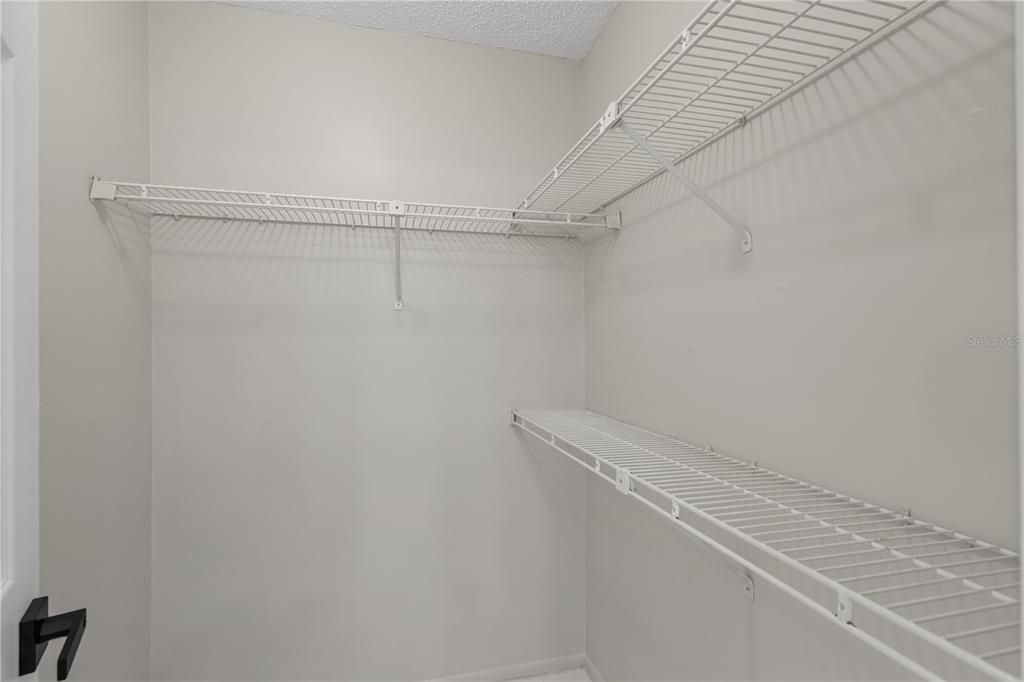 В аренду: $2,295 (2 спален, 2 ванн, 1068 Квадратных фут)