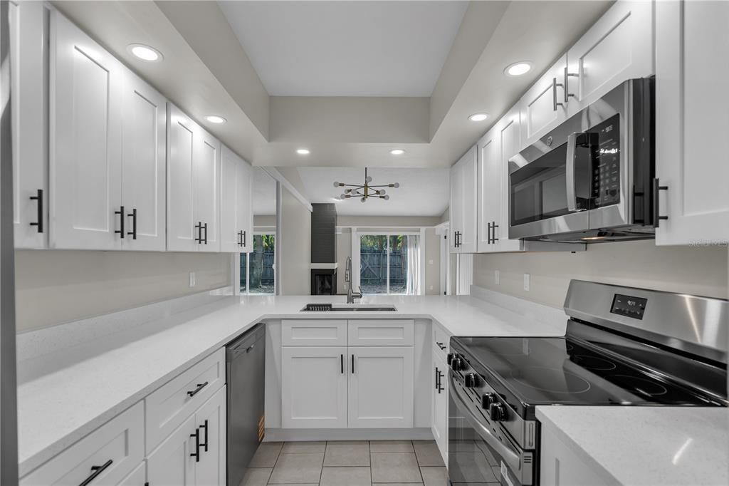 В аренду: $2,295 (2 спален, 2 ванн, 1068 Квадратных фут)