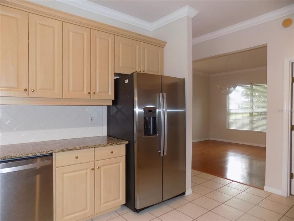 For Rent: $2,500 (3 beds, 2 baths, 1803 Square Feet)