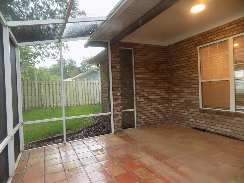 For Rent: $2,500 (3 beds, 2 baths, 1803 Square Feet)