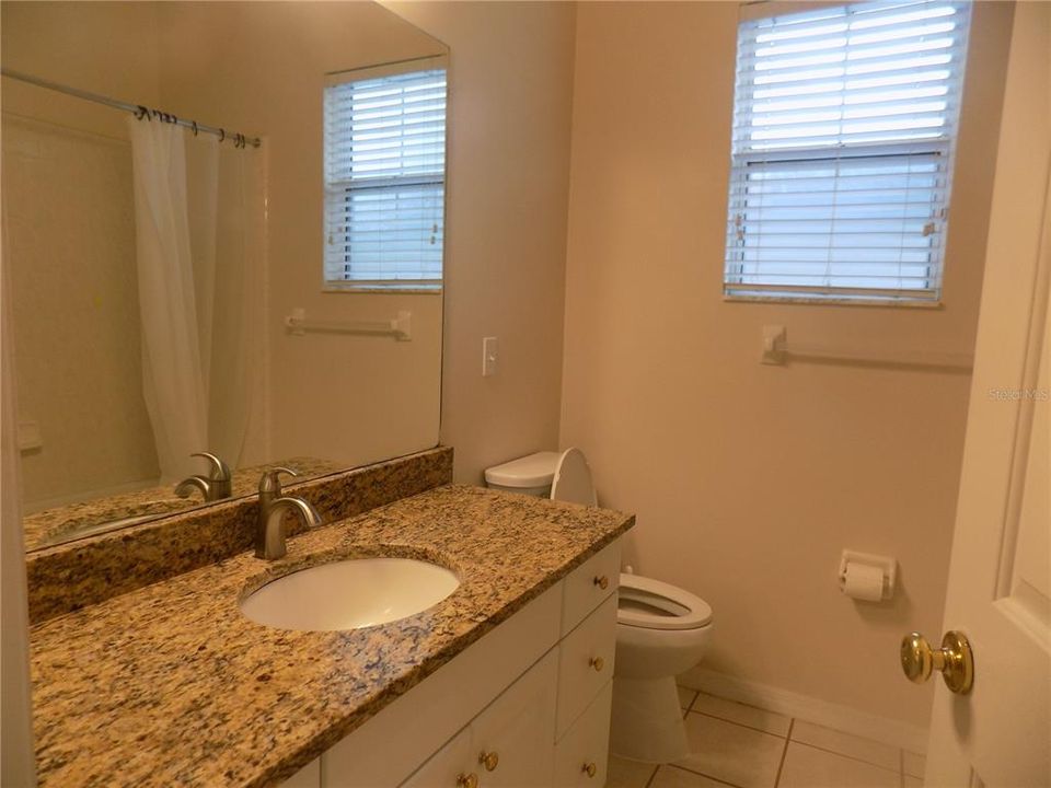 For Rent: $2,500 (3 beds, 2 baths, 1803 Square Feet)