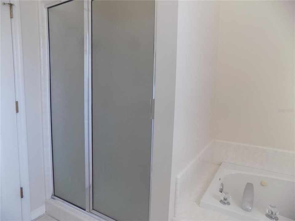 For Rent: $2,500 (3 beds, 2 baths, 1803 Square Feet)