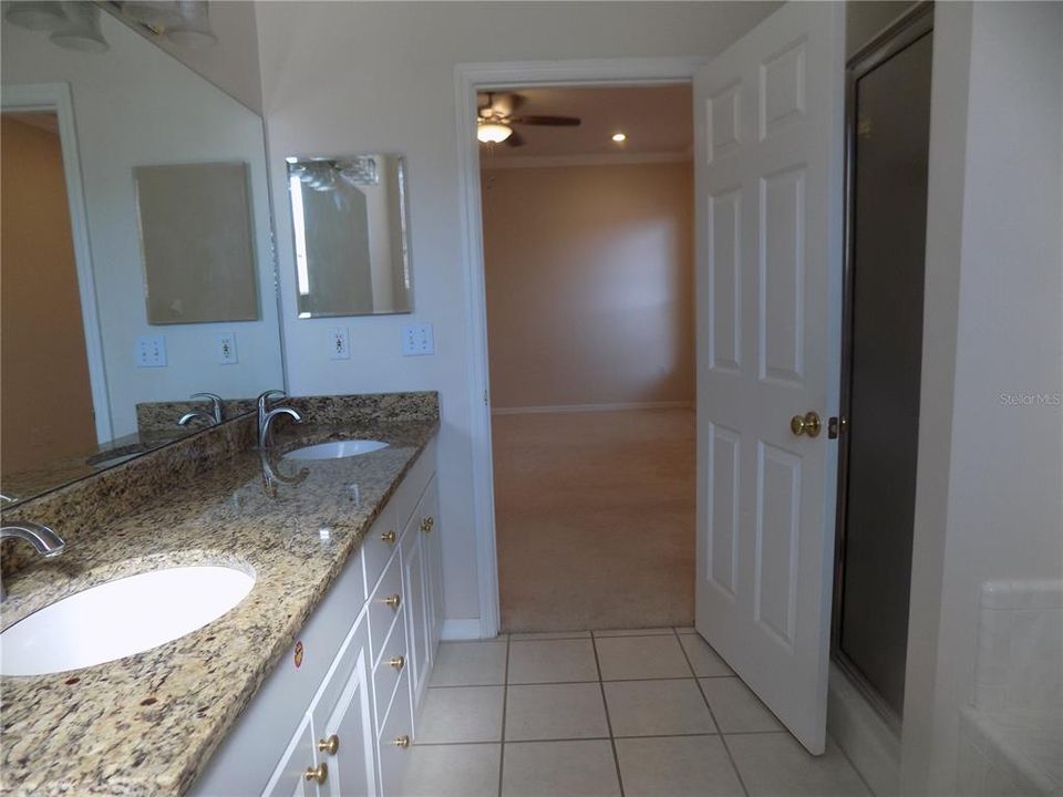 For Rent: $2,500 (3 beds, 2 baths, 1803 Square Feet)