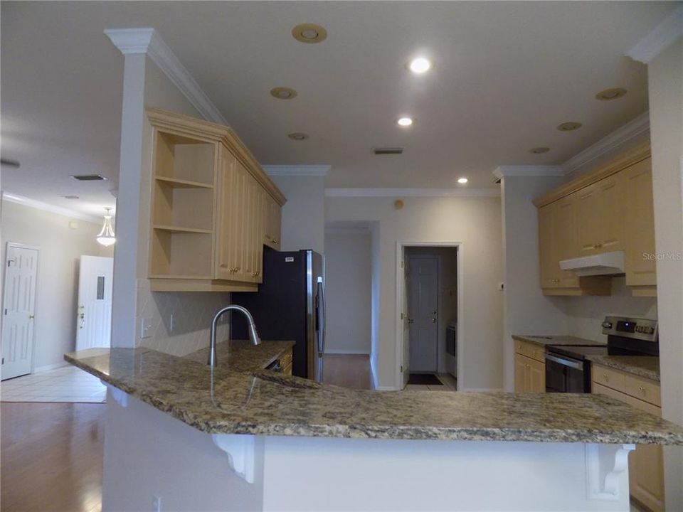 For Rent: $2,500 (3 beds, 2 baths, 1803 Square Feet)
