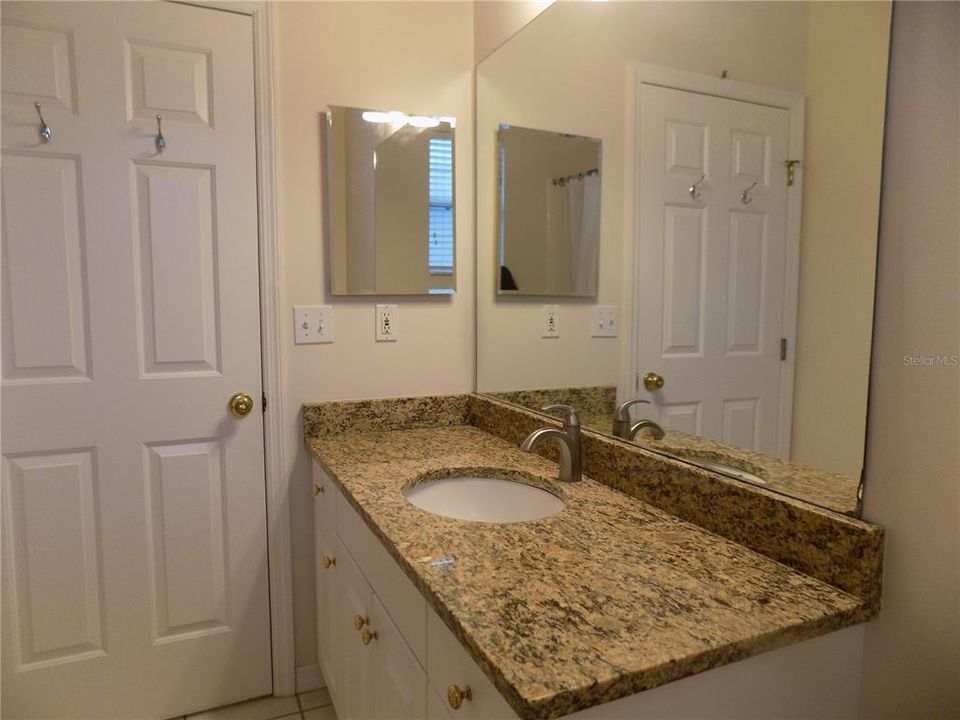 For Rent: $2,500 (3 beds, 2 baths, 1803 Square Feet)