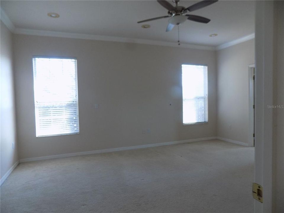 For Rent: $2,500 (3 beds, 2 baths, 1803 Square Feet)