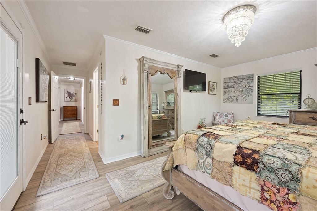 На продажу: $599,000 (2 спален, 2 ванн, 2142 Квадратных фут)