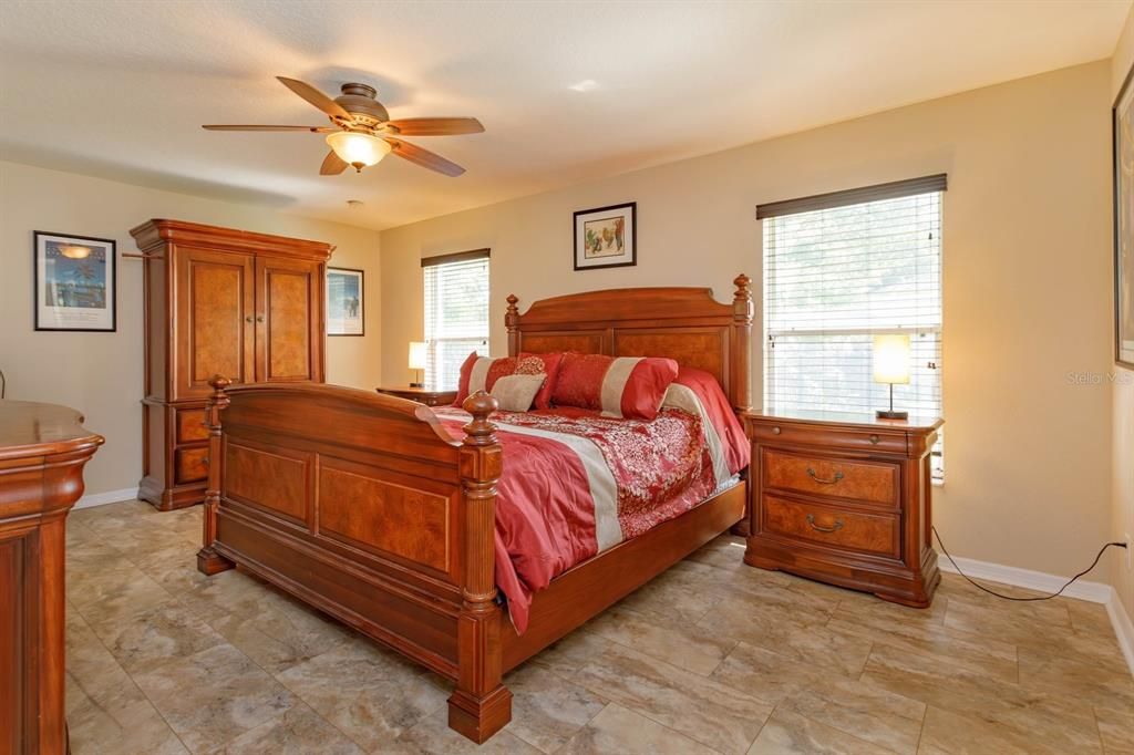 For Sale: $385,000 (3 beds, 2 baths, 2035 Square Feet)