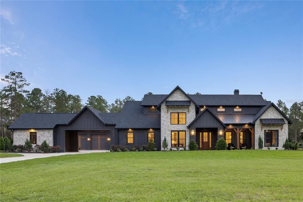 For Sale: $2,295,000 (5 beds, 4 baths, 4483 Square Feet)