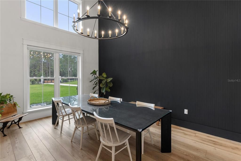 For Sale: $2,295,000 (5 beds, 4 baths, 4483 Square Feet)