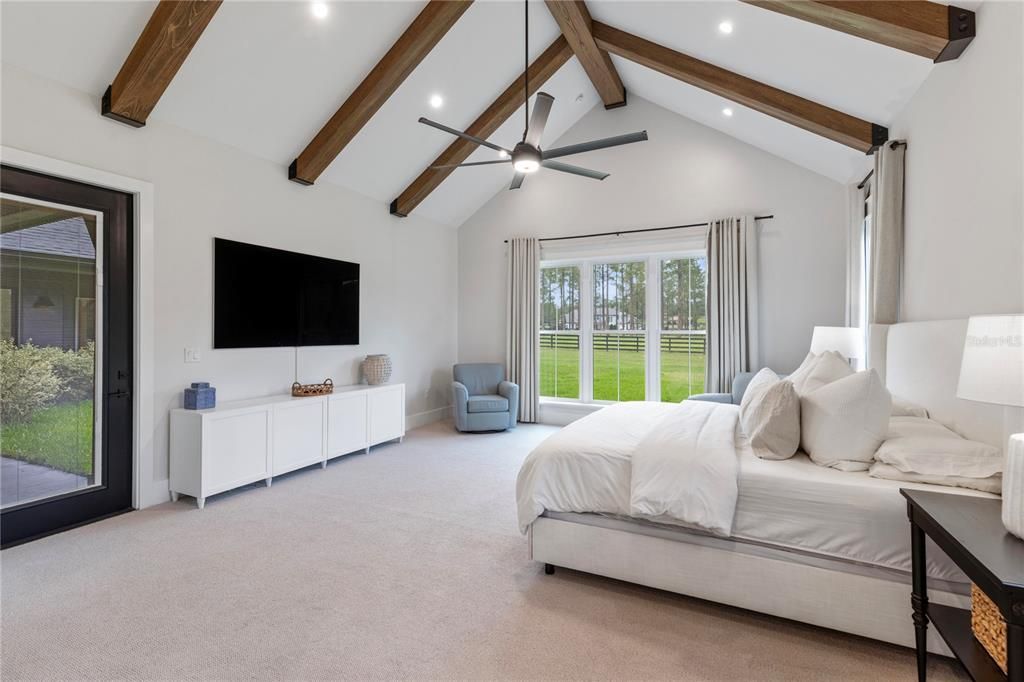 For Sale: $2,295,000 (5 beds, 4 baths, 4483 Square Feet)