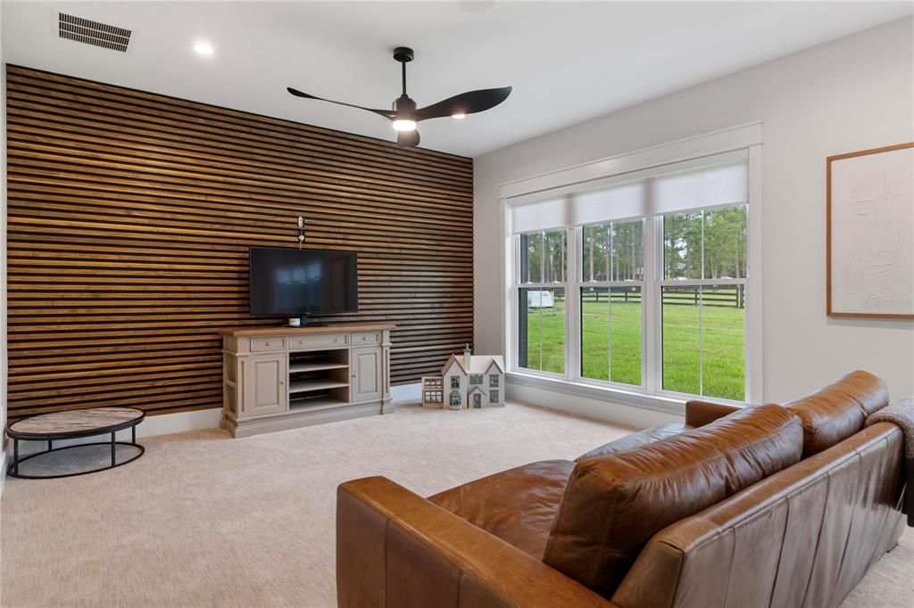 For Sale: $2,295,000 (5 beds, 4 baths, 4483 Square Feet)