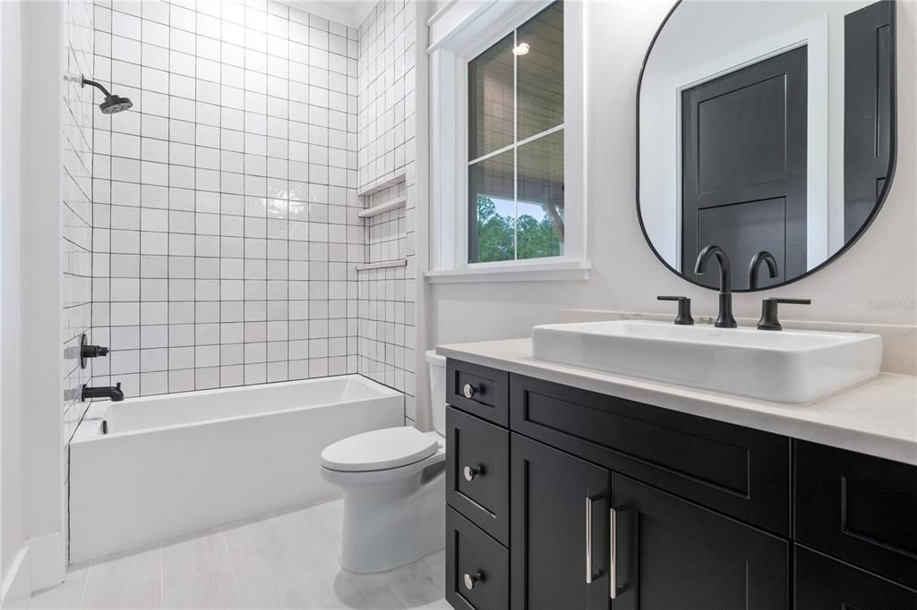For Sale: $2,295,000 (5 beds, 4 baths, 4483 Square Feet)