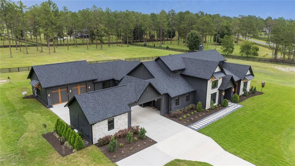 For Sale: $2,295,000 (5 beds, 4 baths, 4483 Square Feet)