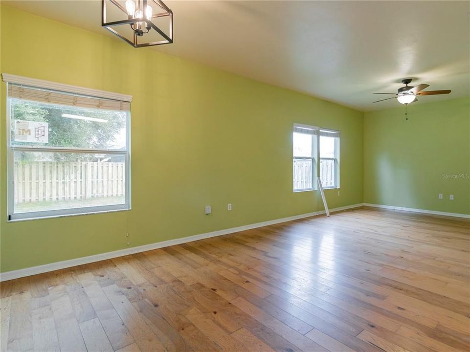 В аренду: $2,600 (4 спален, 2 ванн, 2313 Квадратных фут)