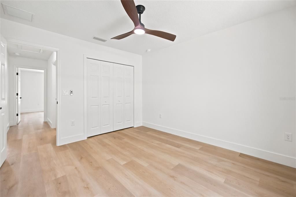 For Sale: $309,900 (3 beds, 2 baths, 1559 Square Feet)