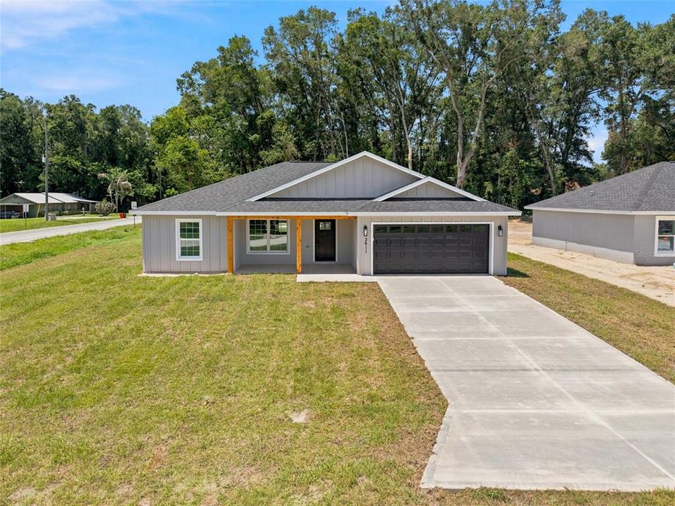 For Sale: $309,900 (3 beds, 2 baths, 1559 Square Feet)